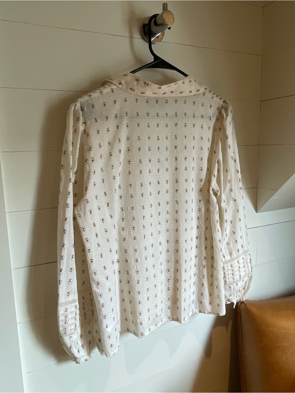 Cleobella Cream Peasant Blouse with Mauve Floral Motif - Picture 7 of 7
